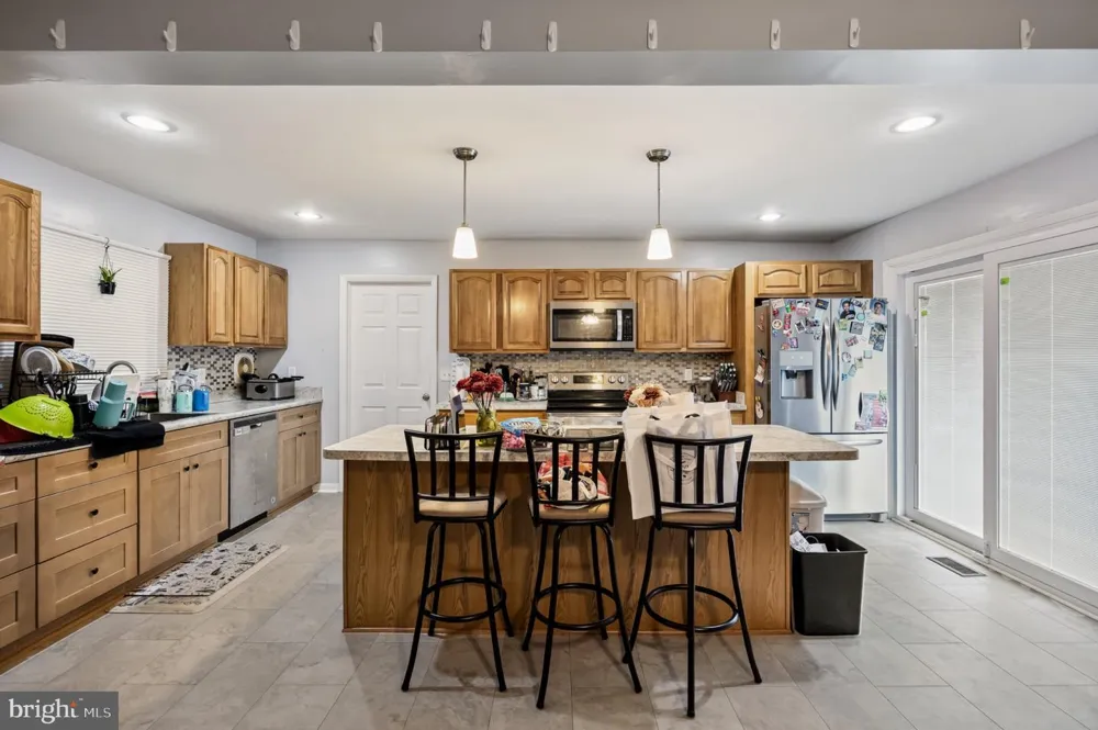 24 MAYAPPLE LANE Willingborough, NJ 08046
