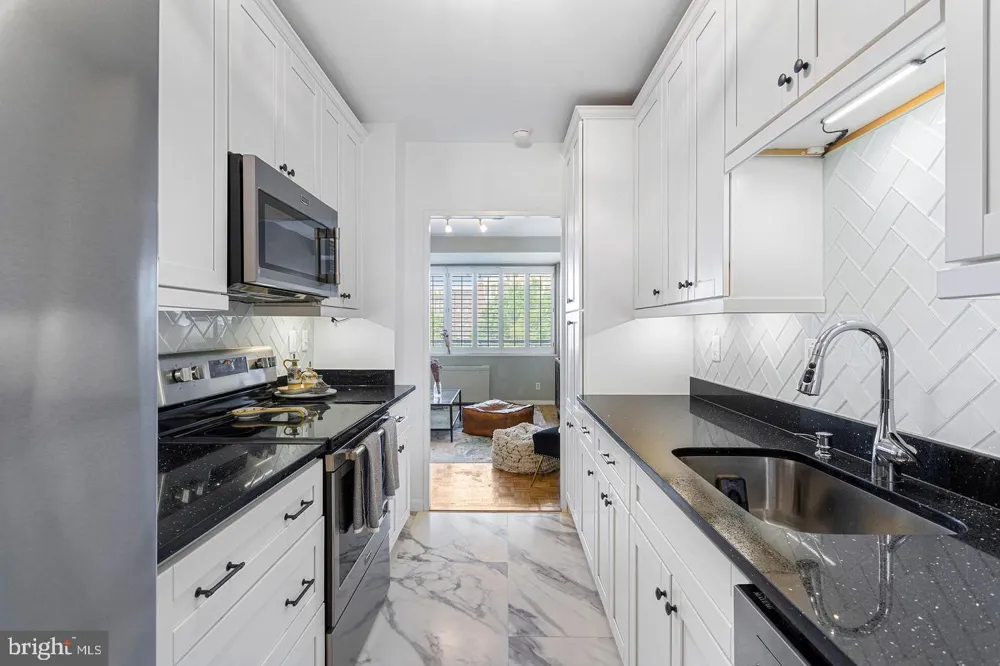 3900 WATSON PLACE NW #B-6D Washington, DC 20016