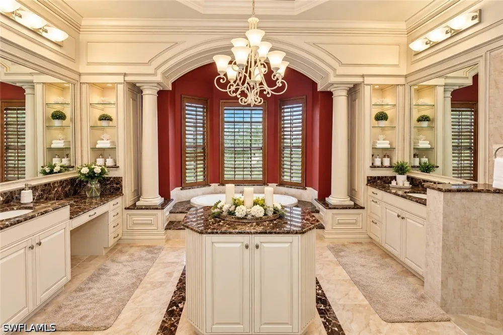 Treeline Drive Naples, FL 34119