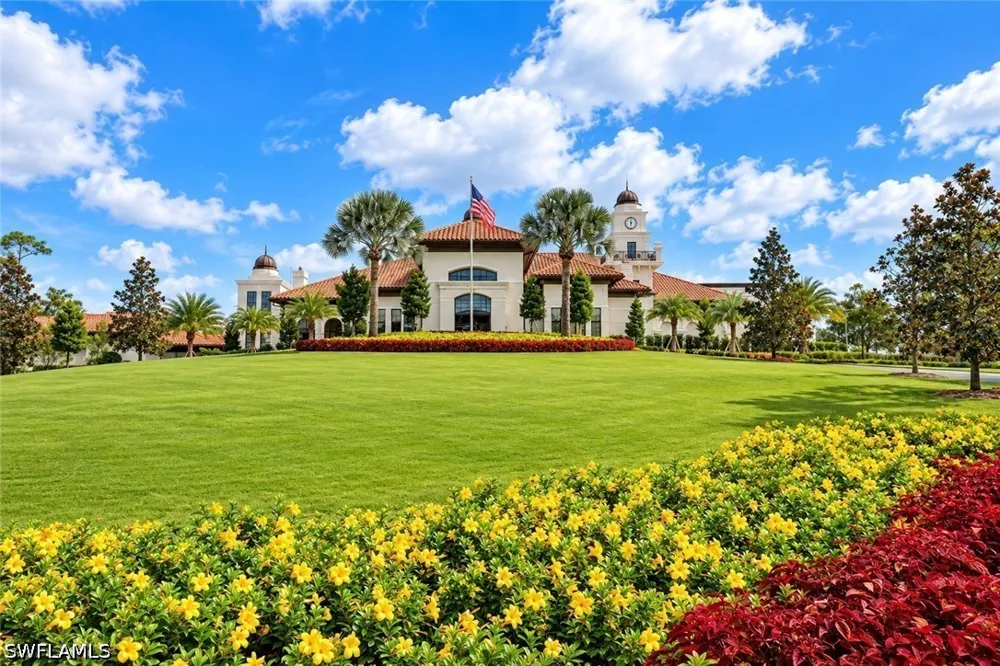 Treeline Drive Naples, FL 34119