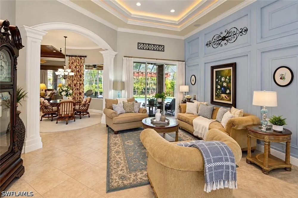 Treeline Drive Naples, FL 34119
