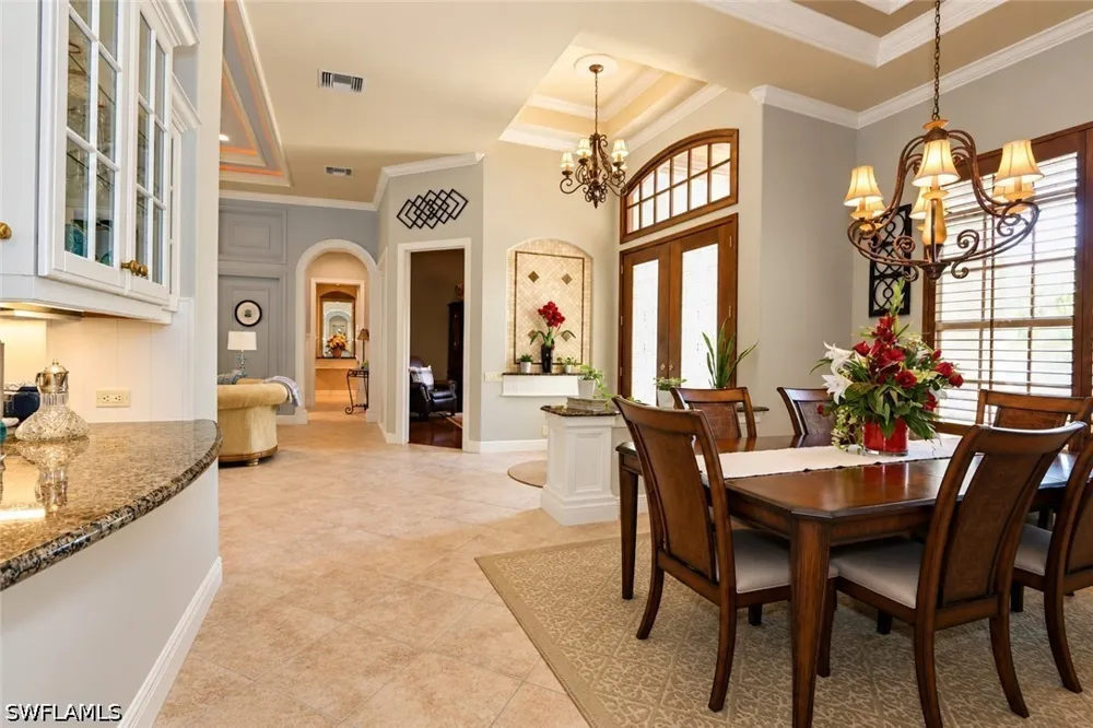 Treeline Drive Naples, FL 34119