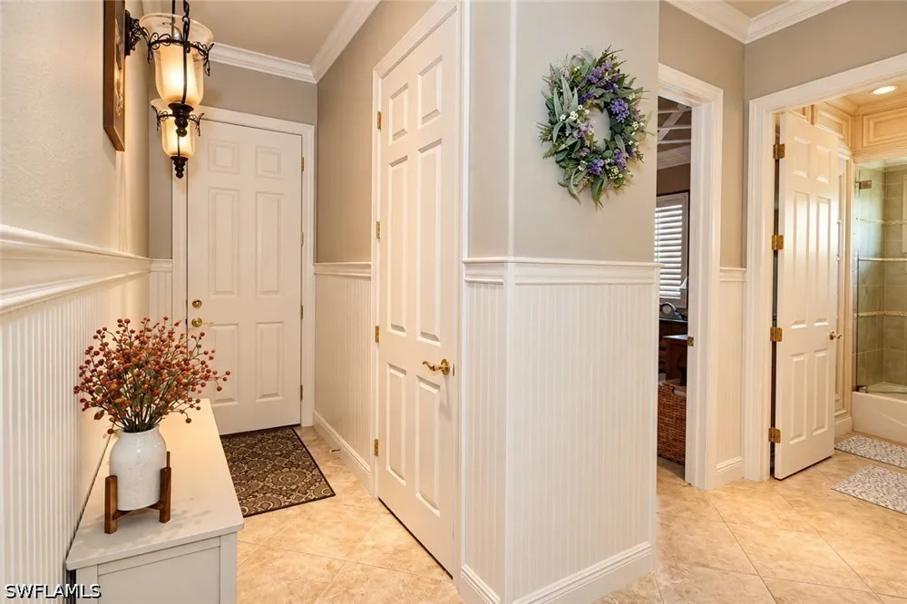 Treeline Drive Naples, FL 34119