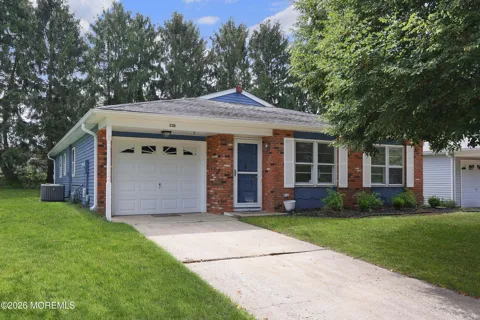 238 Lions Head Boulevard S