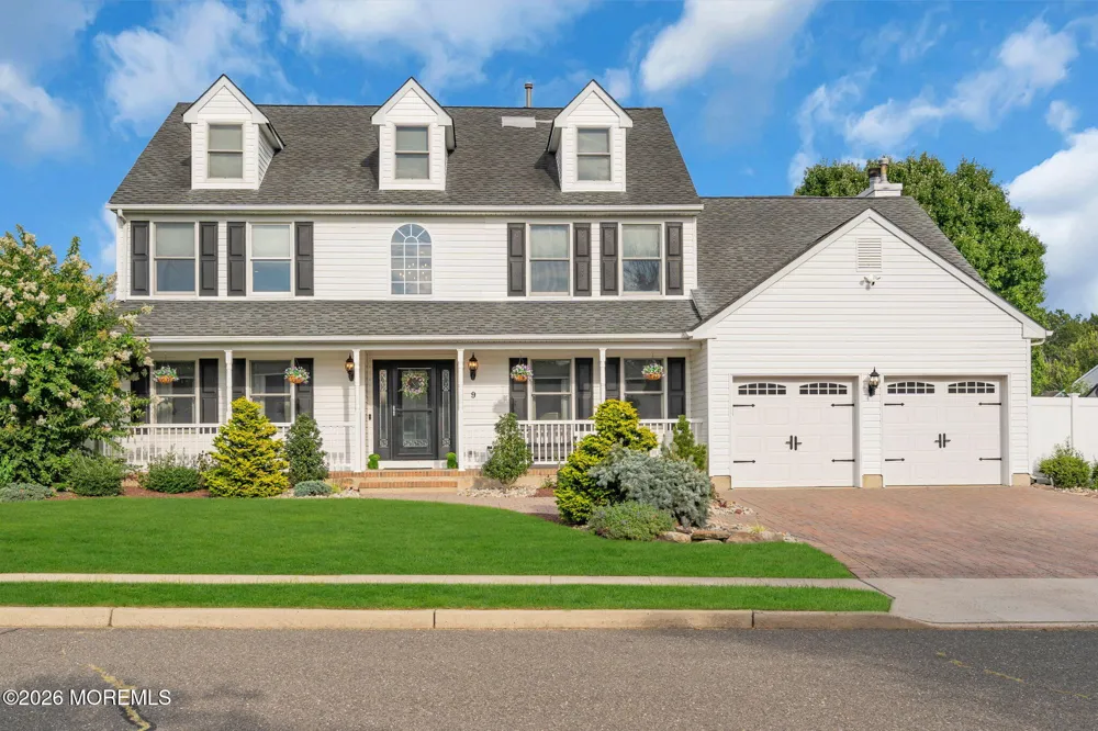 9 Yosemite Road Howell, NJ 07731