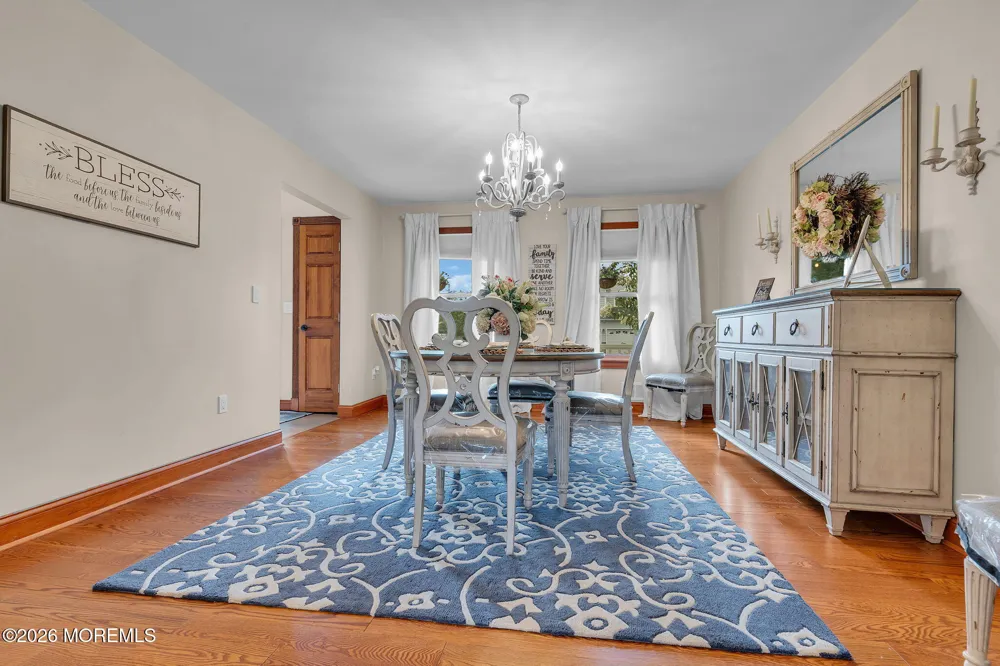 9 Yosemite Road Howell, NJ 07731
