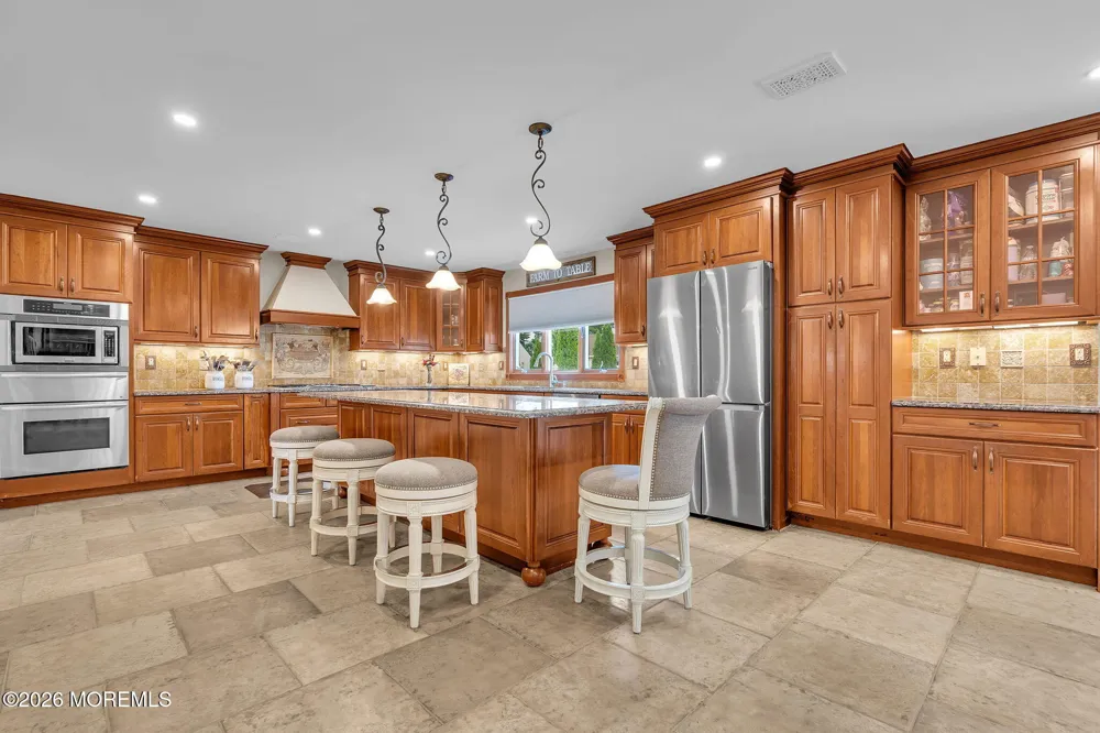 9 Yosemite Road Howell, NJ 07731