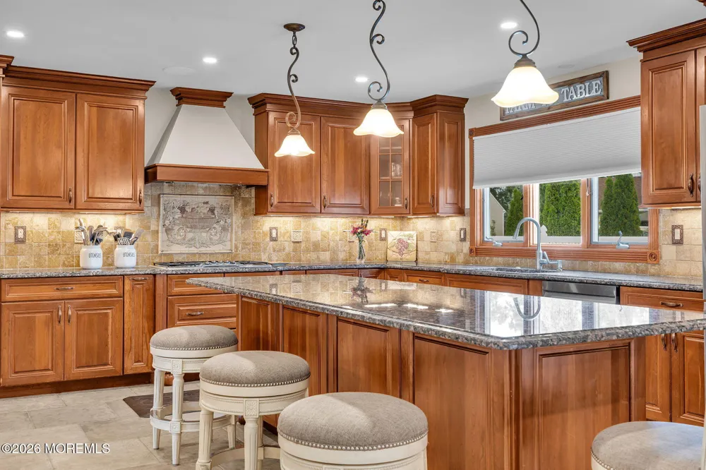 9 Yosemite Road Howell, NJ 07731
