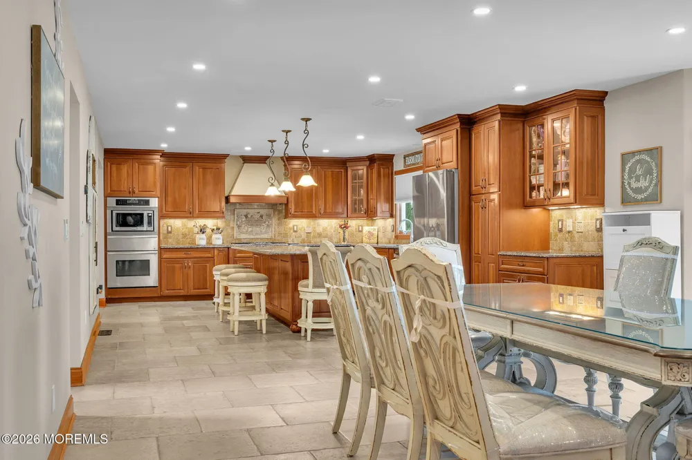 9 Yosemite Road Howell, NJ 07731