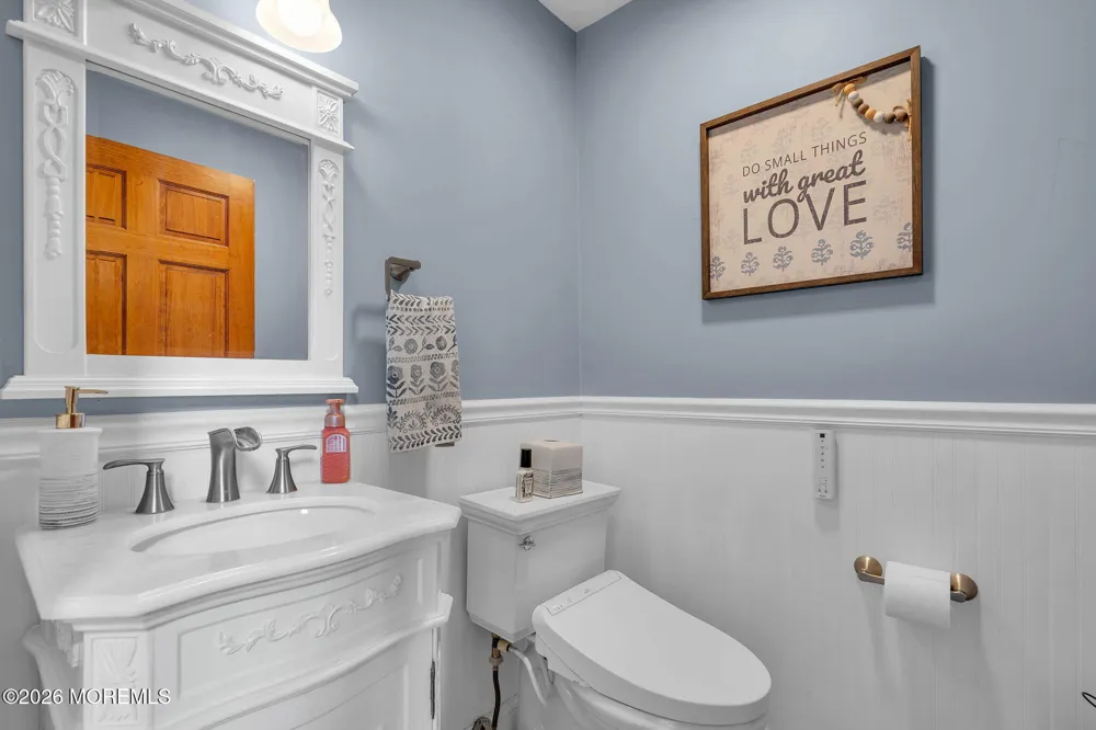 9 Yosemite Road Howell, NJ 07731