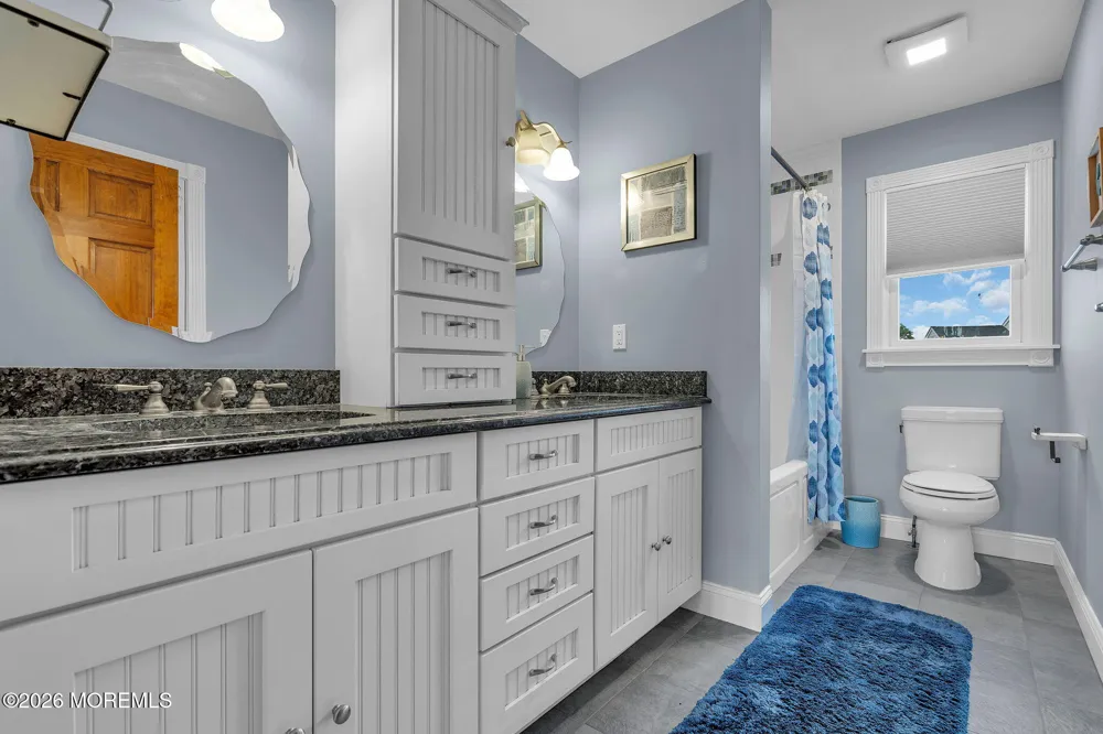 9 Yosemite Road Howell, NJ 07731