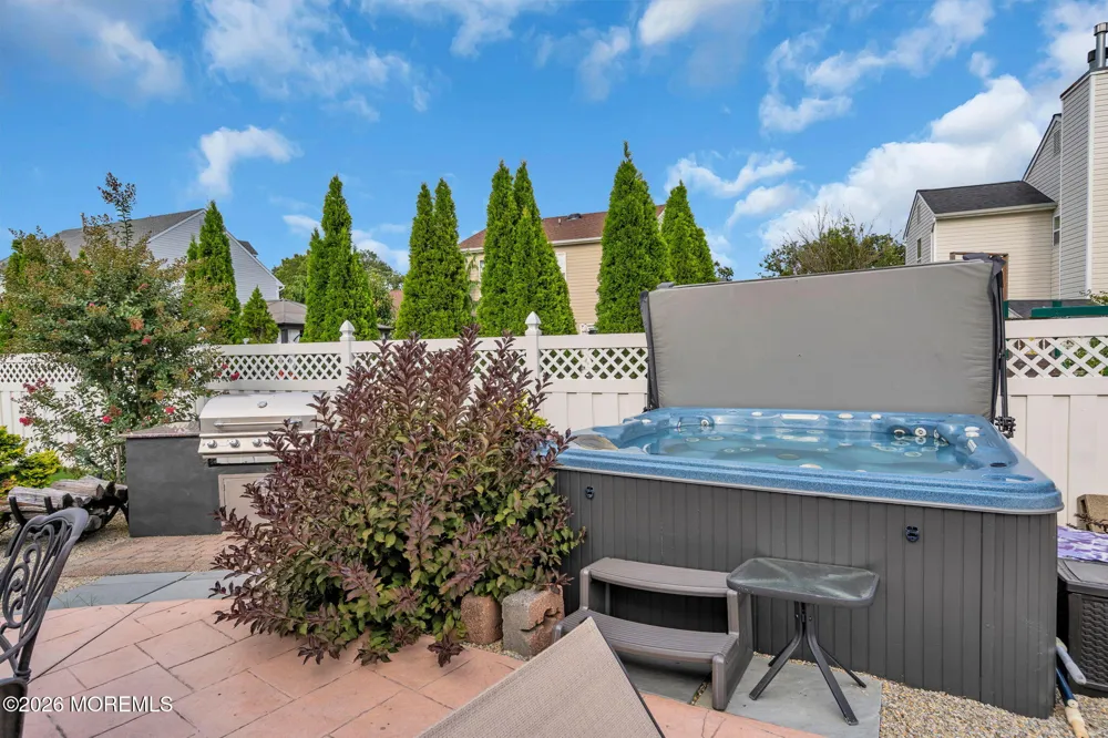 9 Yosemite Road Howell, NJ 07731