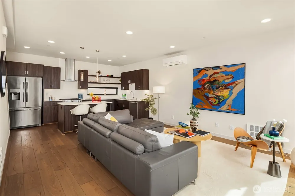 3211 California Avenue SW Seattle, WA 98116