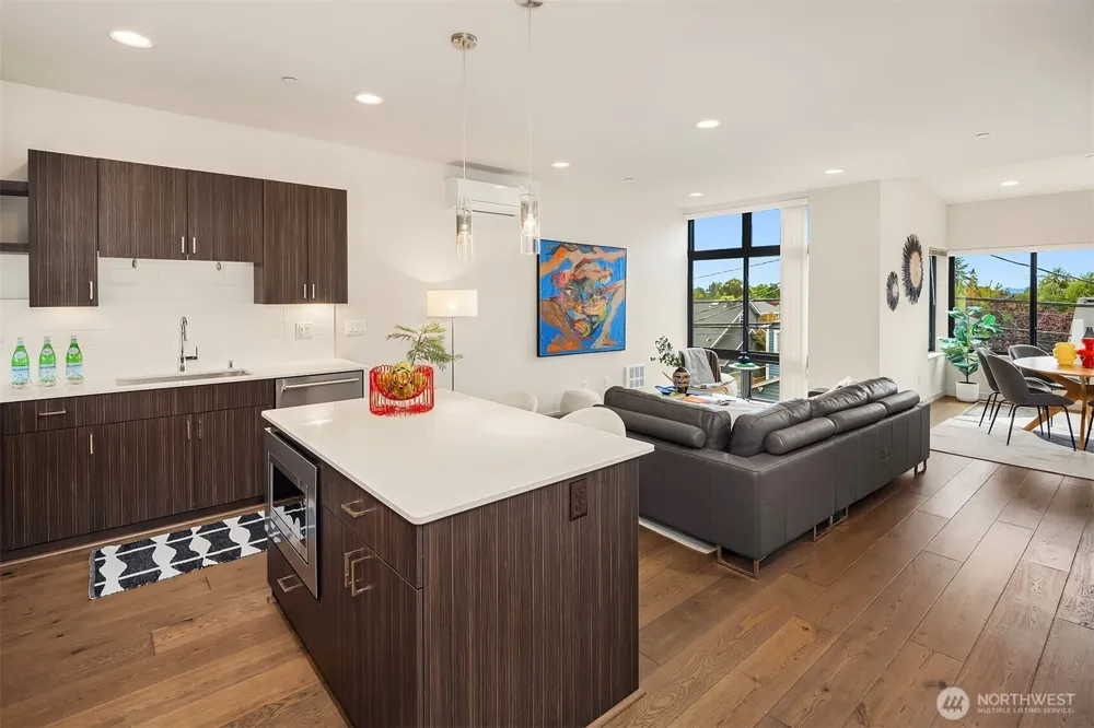 3211 California Avenue SW Seattle, WA 98116