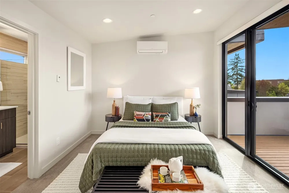 3211 California Avenue SW Seattle, WA 98116