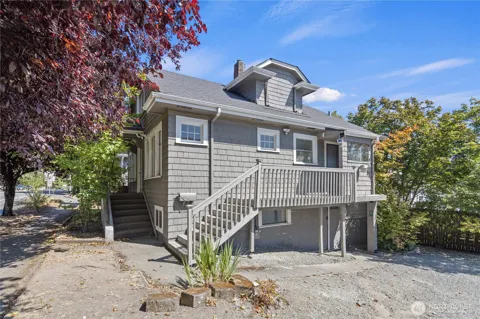 4812 Aurora Avenue