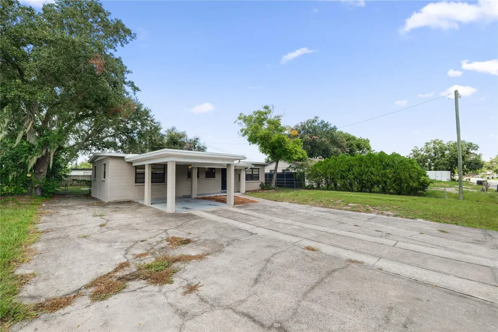 523 NANSEMOND AVENUE Lakeland, FL 33801