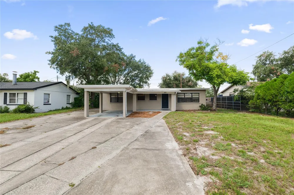 523 NANSEMOND AVENUE Lakeland, FL 33801