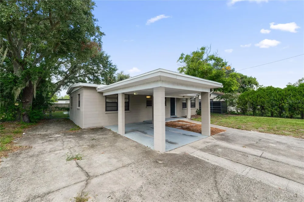 523 NANSEMOND AVENUE Lakeland, FL 33801