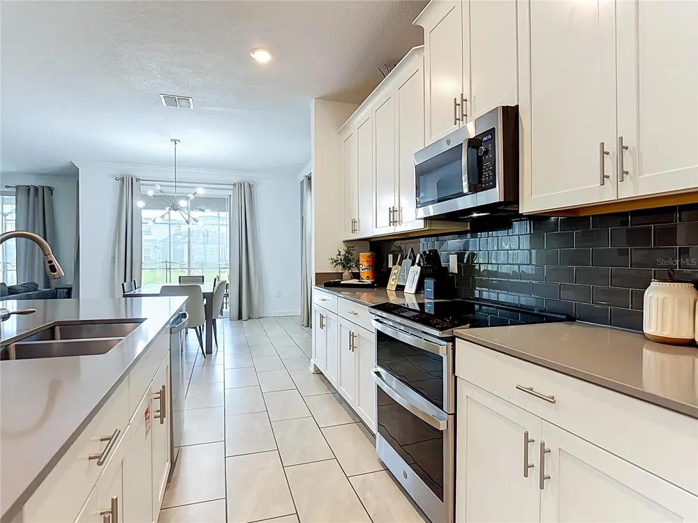 2912 PROTAGONIST STREET Kissimmee, FL 34746