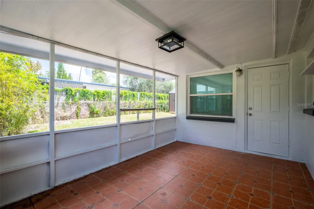 1010 GULF ROAD Tarpon Springs, FL 34689