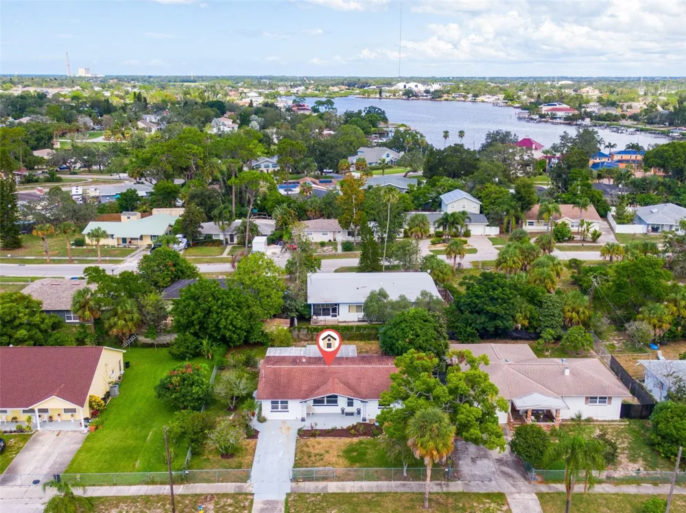 1010 GULF ROAD Tarpon Springs, FL 34689