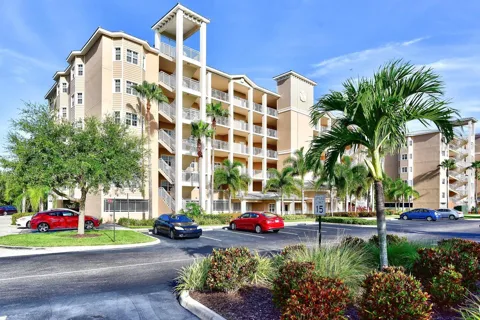 7040 KEY HAVEN ROAD #605