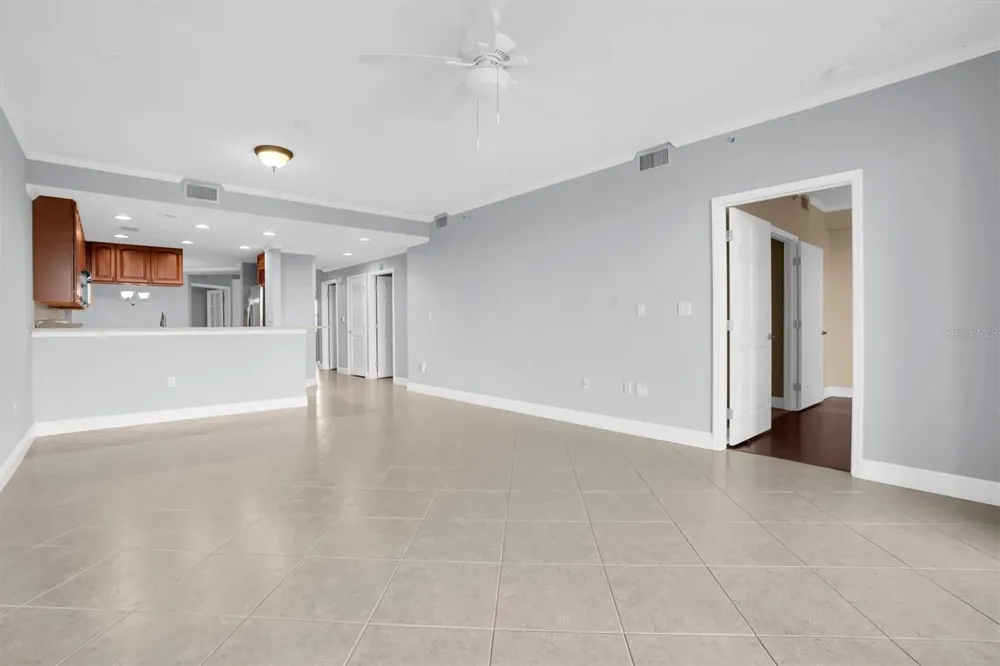 7040 KEY HAVEN ROAD #605 Seminole, FL 33777