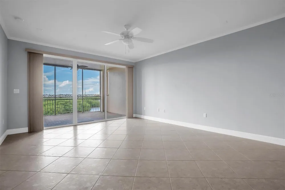 7040 KEY HAVEN ROAD #605 Seminole, FL 33777