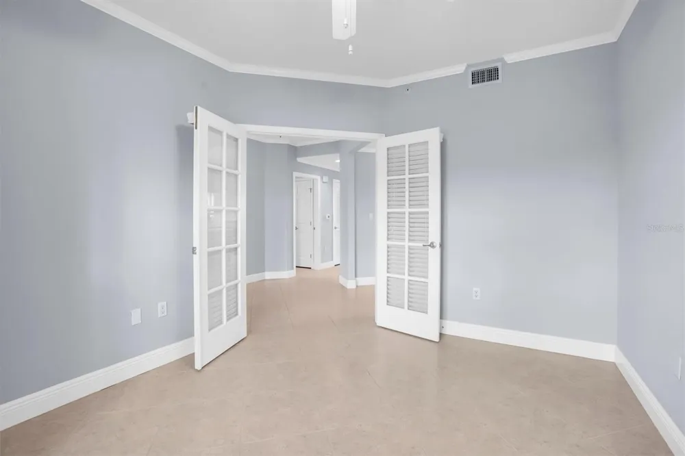 7040 KEY HAVEN ROAD #605 Seminole, FL 33777