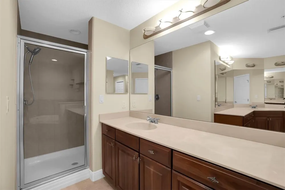 7040 KEY HAVEN ROAD #605 Seminole, FL 33777