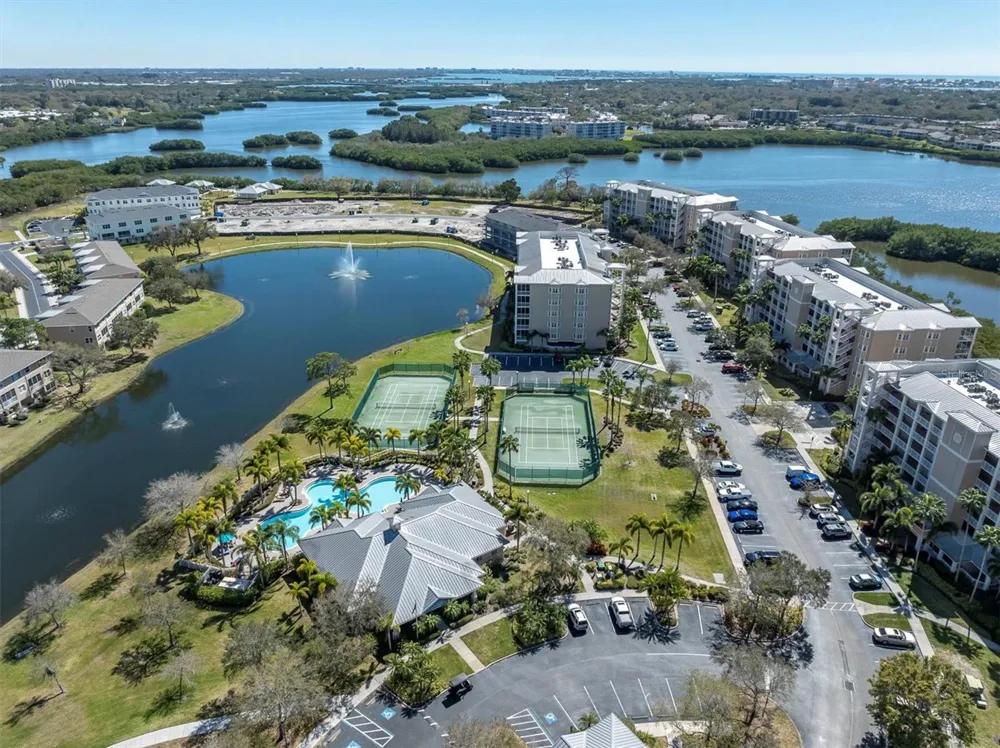 7040 KEY HAVEN ROAD #605 Seminole, FL 33777