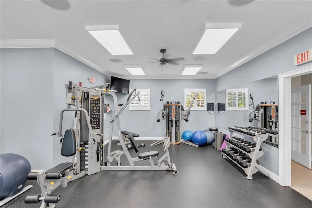 7040 KEY HAVEN ROAD #605 Seminole, FL 33777
