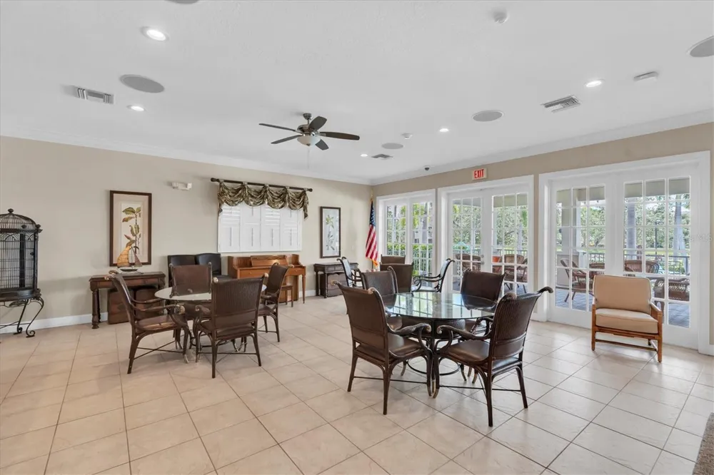 7040 KEY HAVEN ROAD #605 Seminole, FL 33777