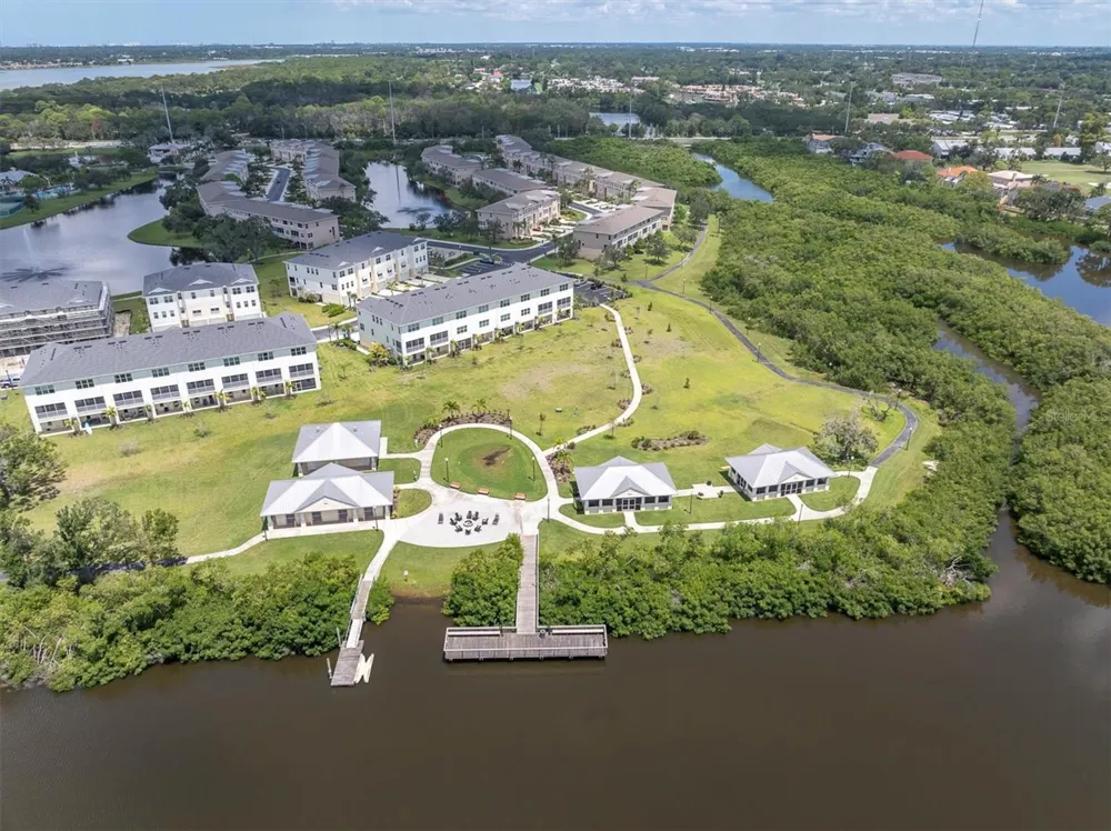 7040 KEY HAVEN ROAD #605 Seminole, FL 33777