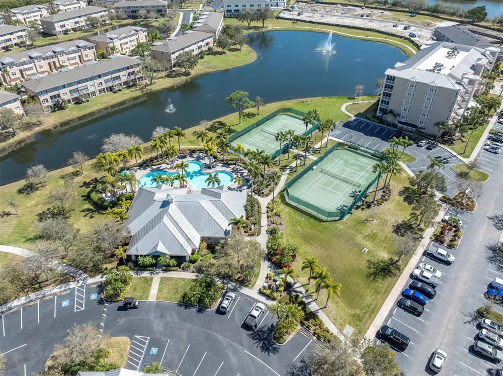 7040 KEY HAVEN ROAD #605 Seminole, FL 33777