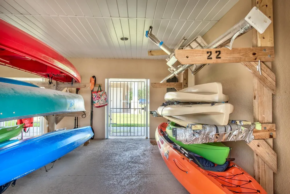 7040 KEY HAVEN ROAD #605 Seminole, FL 33777