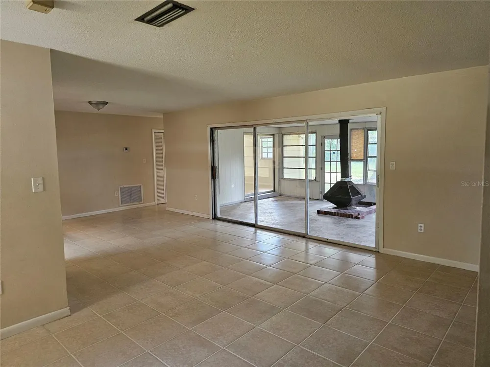 617 SILVER PASS ocala, FL 34472