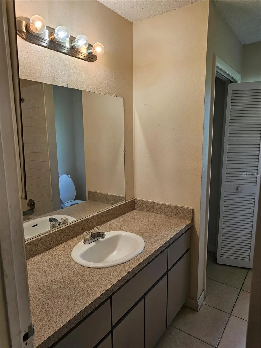 617 SILVER PASS ocala, FL 34472