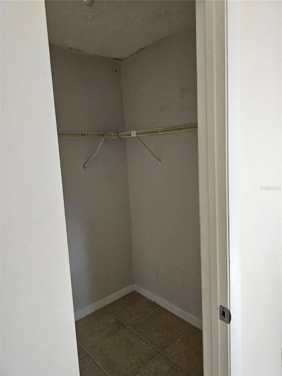 617 SILVER PASS ocala, FL 34472