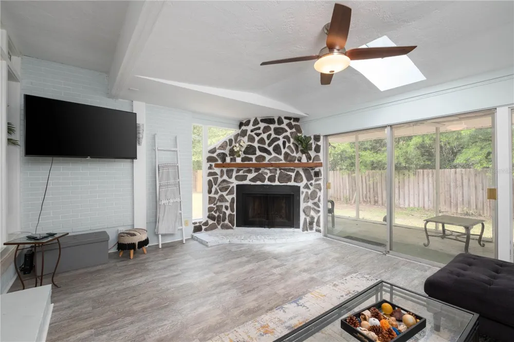 729 NW 34TH STREET Gainesville, FL 32607