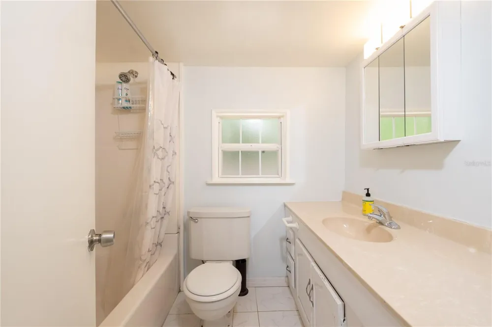 729 NW 34TH STREET Gainesville, FL 32607