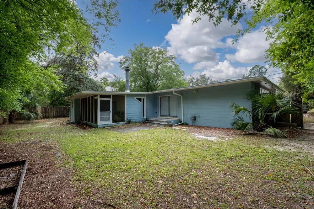 729 NW 34TH STREET Gainesville, FL 32607