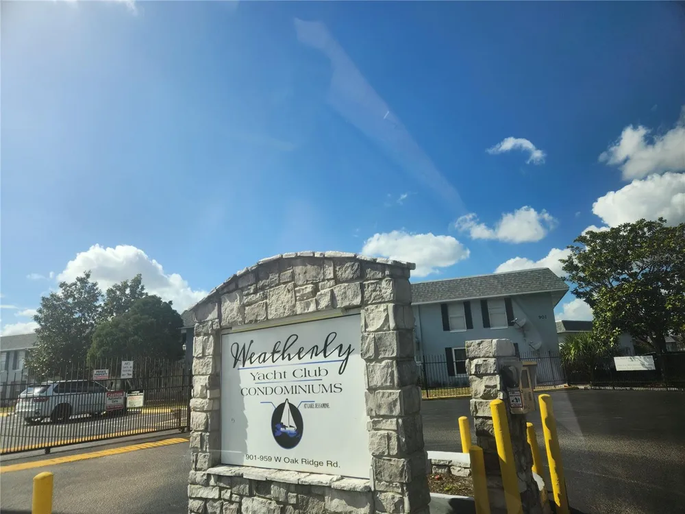 905 W OAK RIDGE ROAD #C Orlando, FL 32809