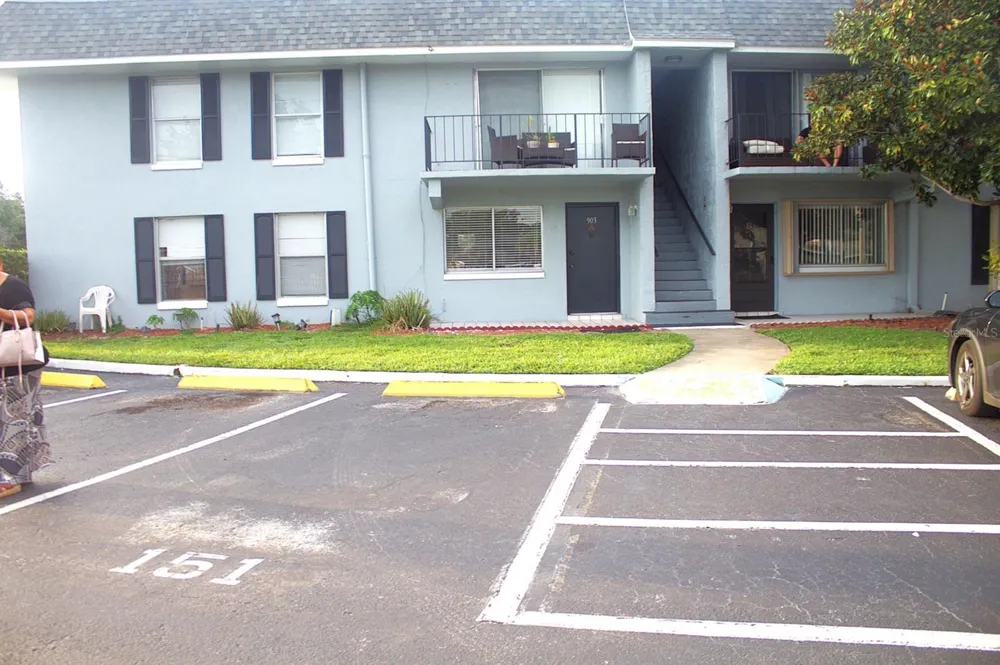 905 W OAK RIDGE ROAD #C Orlando, FL 32809