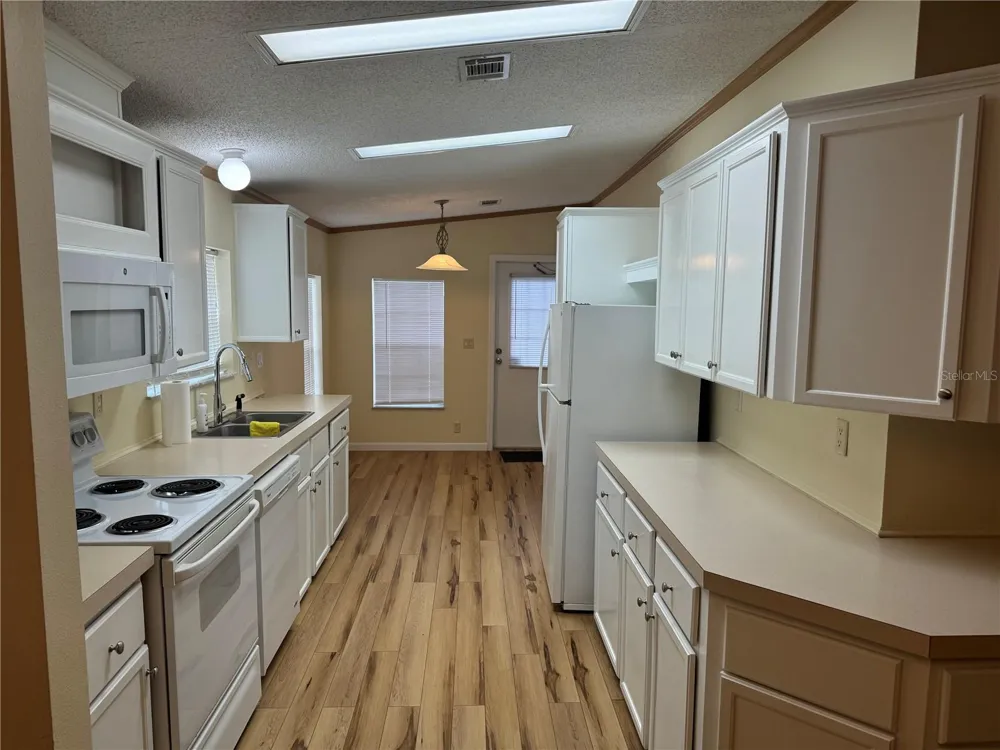 8930 EHREN CUTOFF Land O Lakes, FL 34639