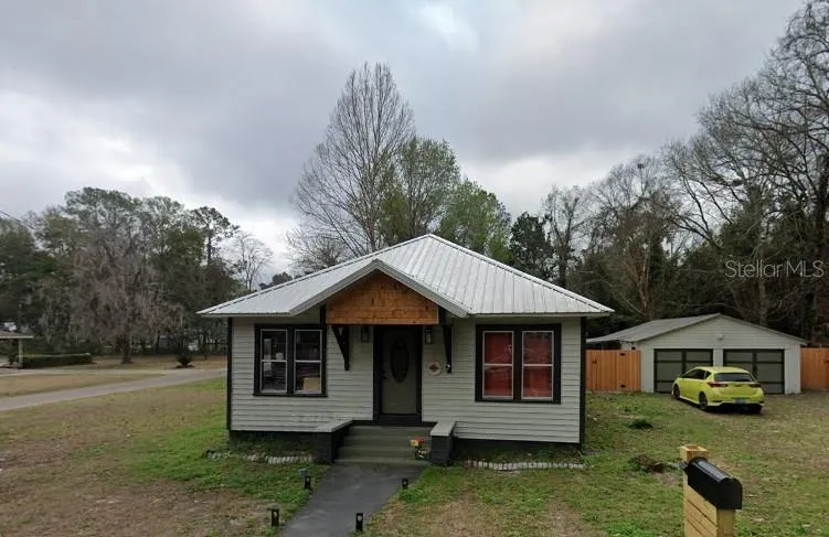 18741 NW 240TH STREET High Springs, FL 32643