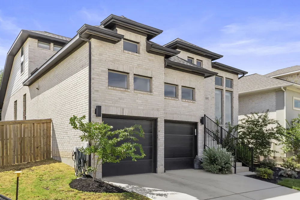 229 Bluff Creek Lane Georgetown, TX 78628