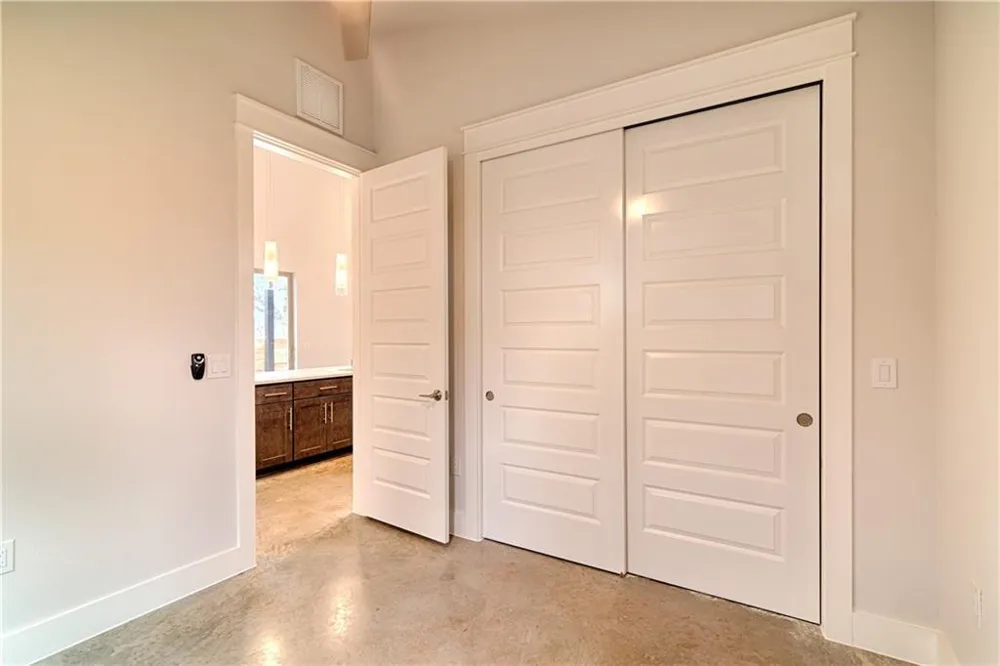 904 E 54th Street #B Austin, TX 78751