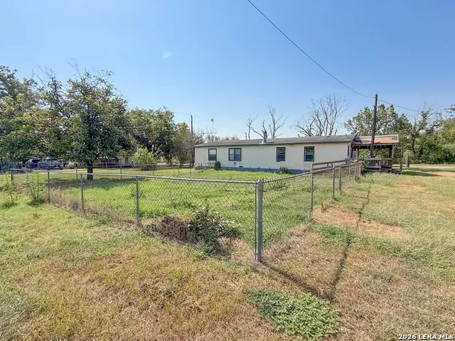 605 W County Road 678 Natalia, TX 78059